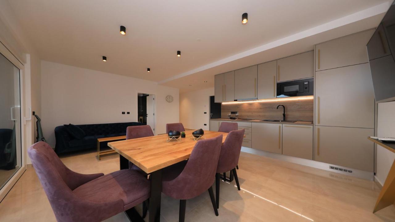 Adastra Apartments 马斯莱尼察 外观 照片