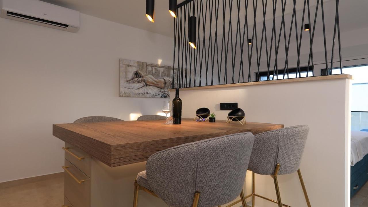 Adastra Apartments 马斯莱尼察 外观 照片